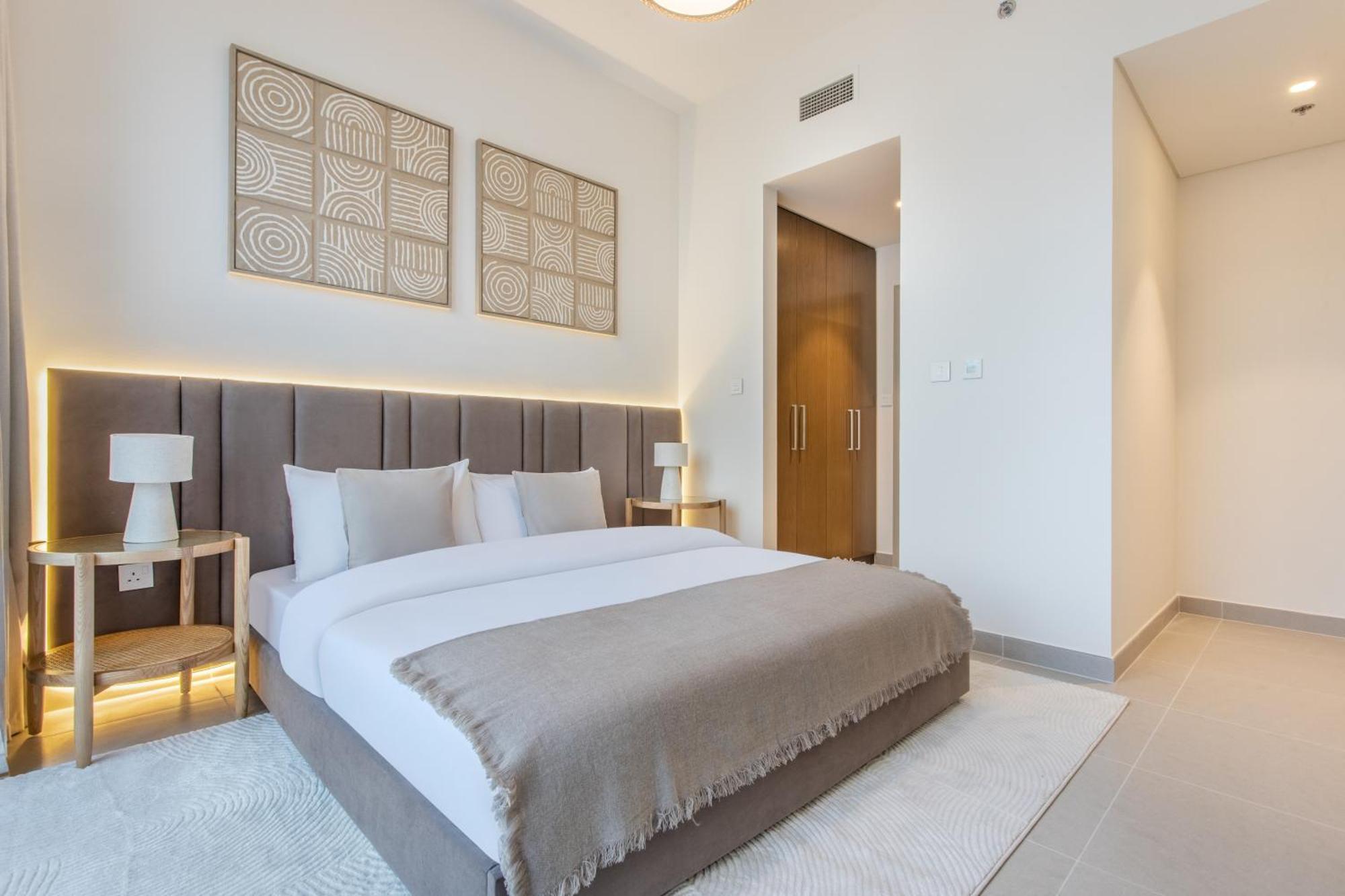 Apartment 65th High Floor - 4 Bedroom With Opera, Fountain & Burj Khalifa View - Downtown - Tower 1 By Stayfinity For Max 9 Guests Dubai