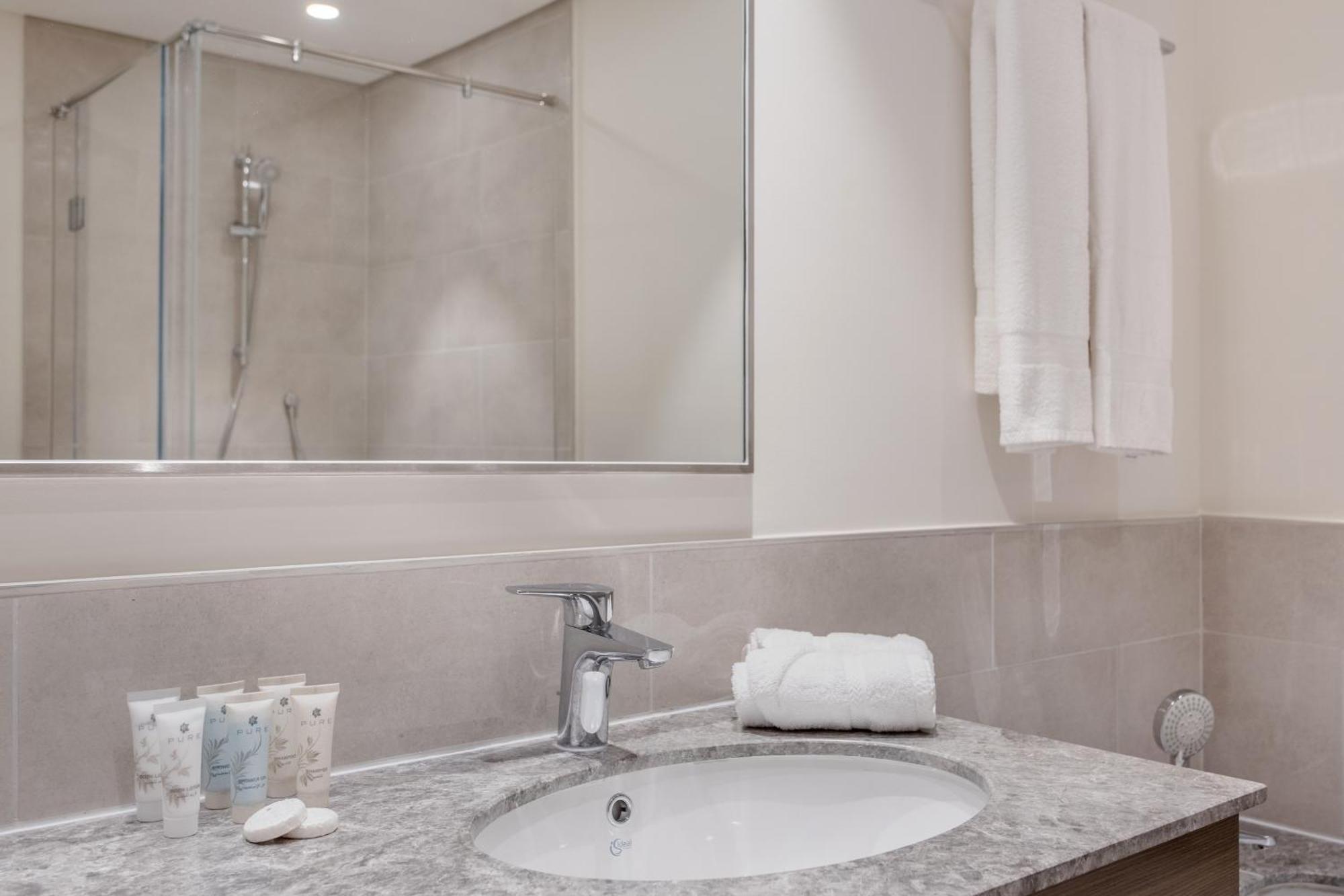 65th High Floor - 4 Bedroom With Opera, Fountain & Burj Khalifa View - Downtown - Tower 1 By Stayfinity For Max 9 Guests Dubai